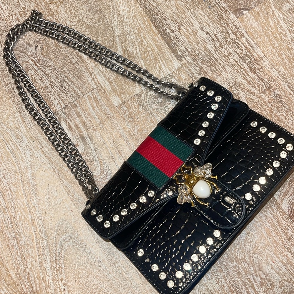 Pearl Encrusted Bumblebee Rhinestone Handbag Black